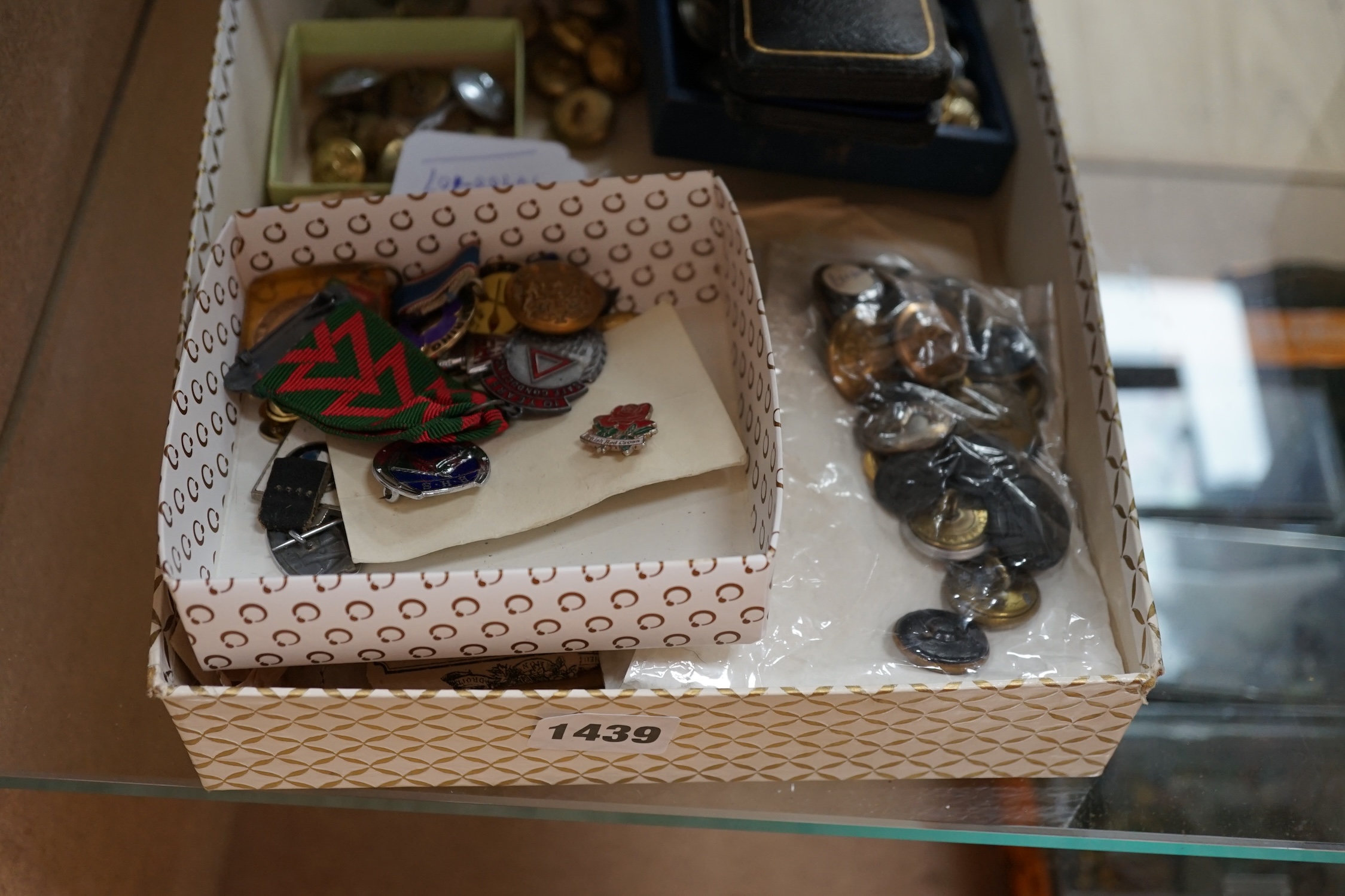 A large collection of military buttons etc. Condition - varies